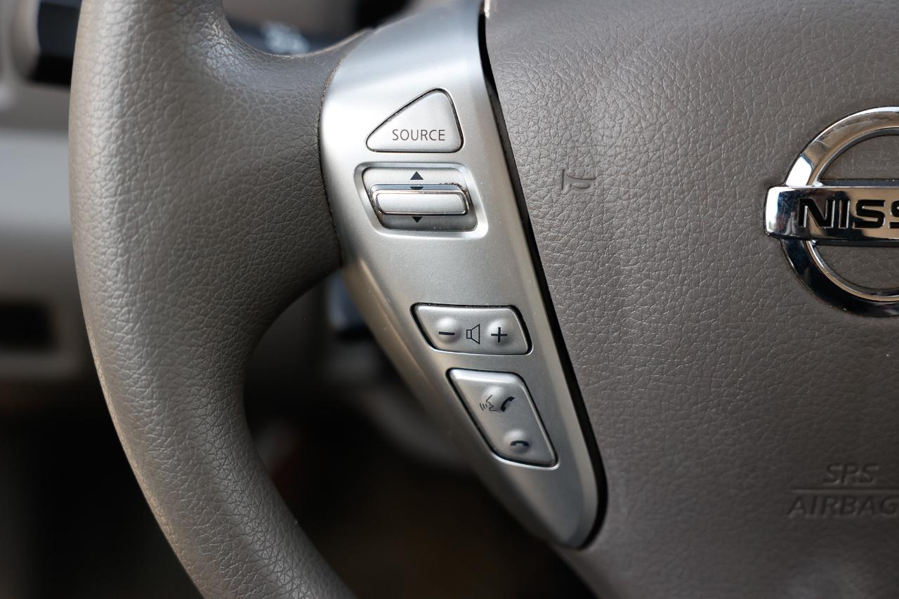 Nissan Versa  2016