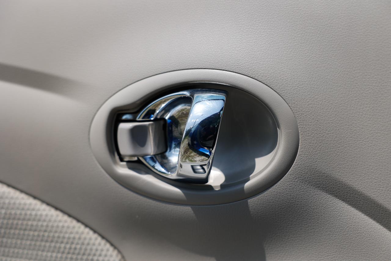 Nissan Versa  2016