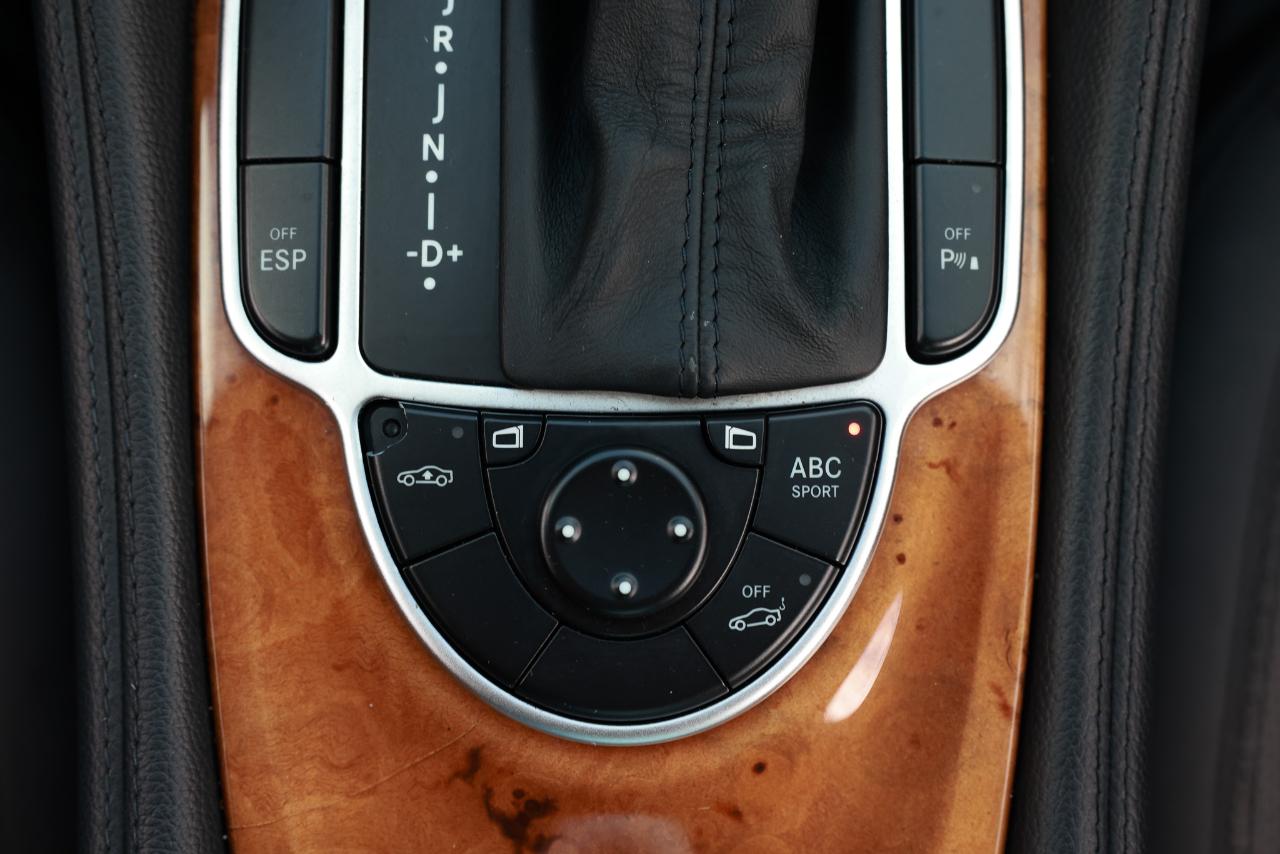 Mercedes-Benz SL-Class  2009