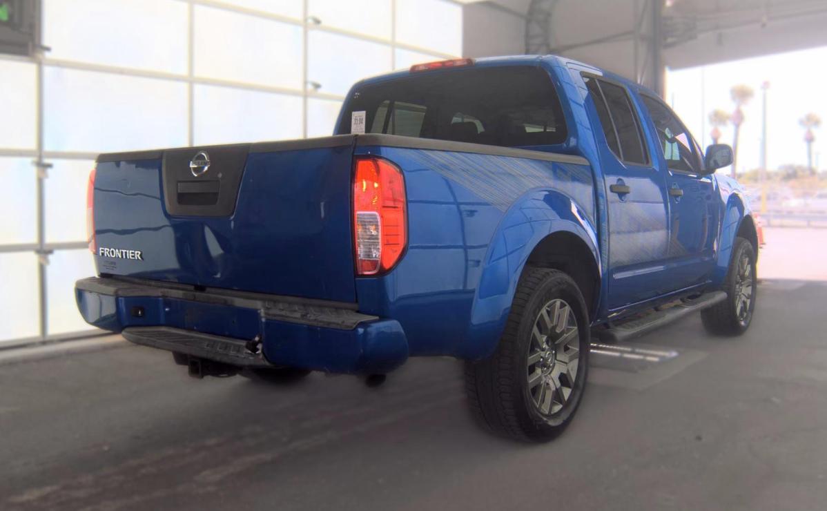 Nissan Frontier  2012