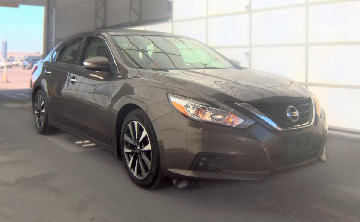 Nissan Altima  2016