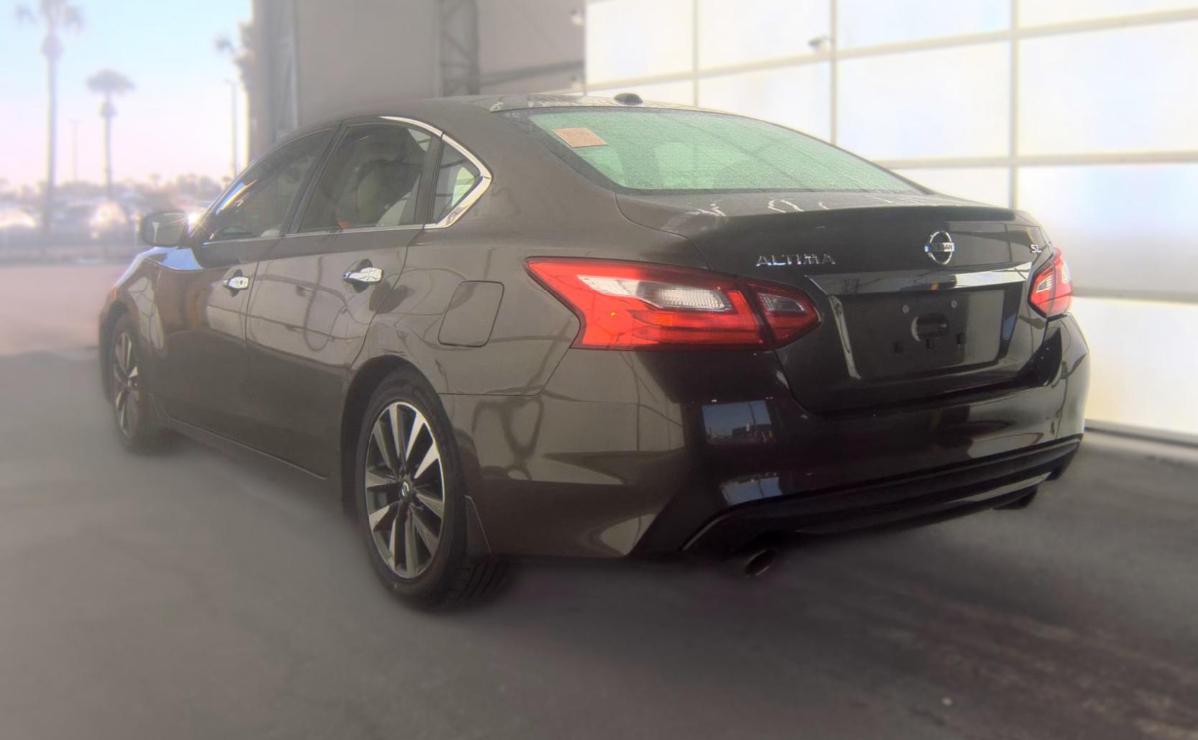 Nissan Altima  2016
