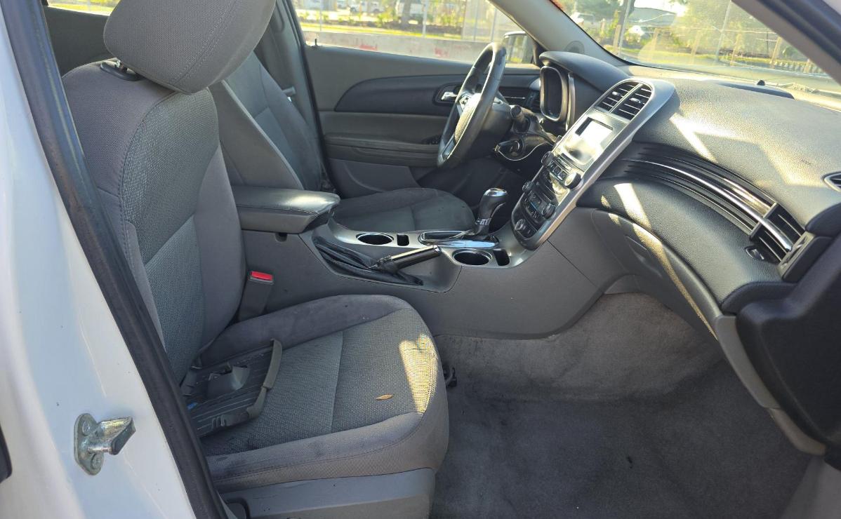 Chevrolet Malibu  2015