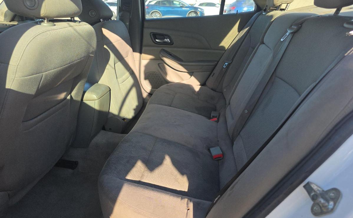 Chevrolet Malibu  2015