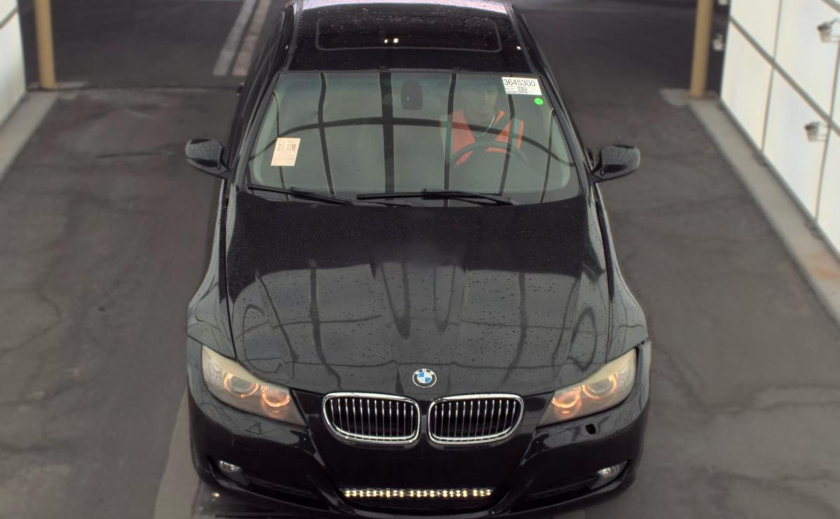 BMW 3 Series  2011