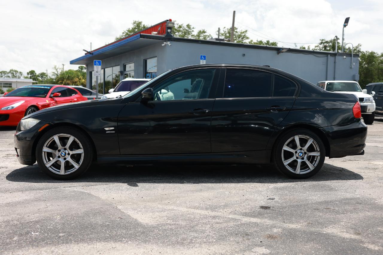 BMW 3 Series  2011