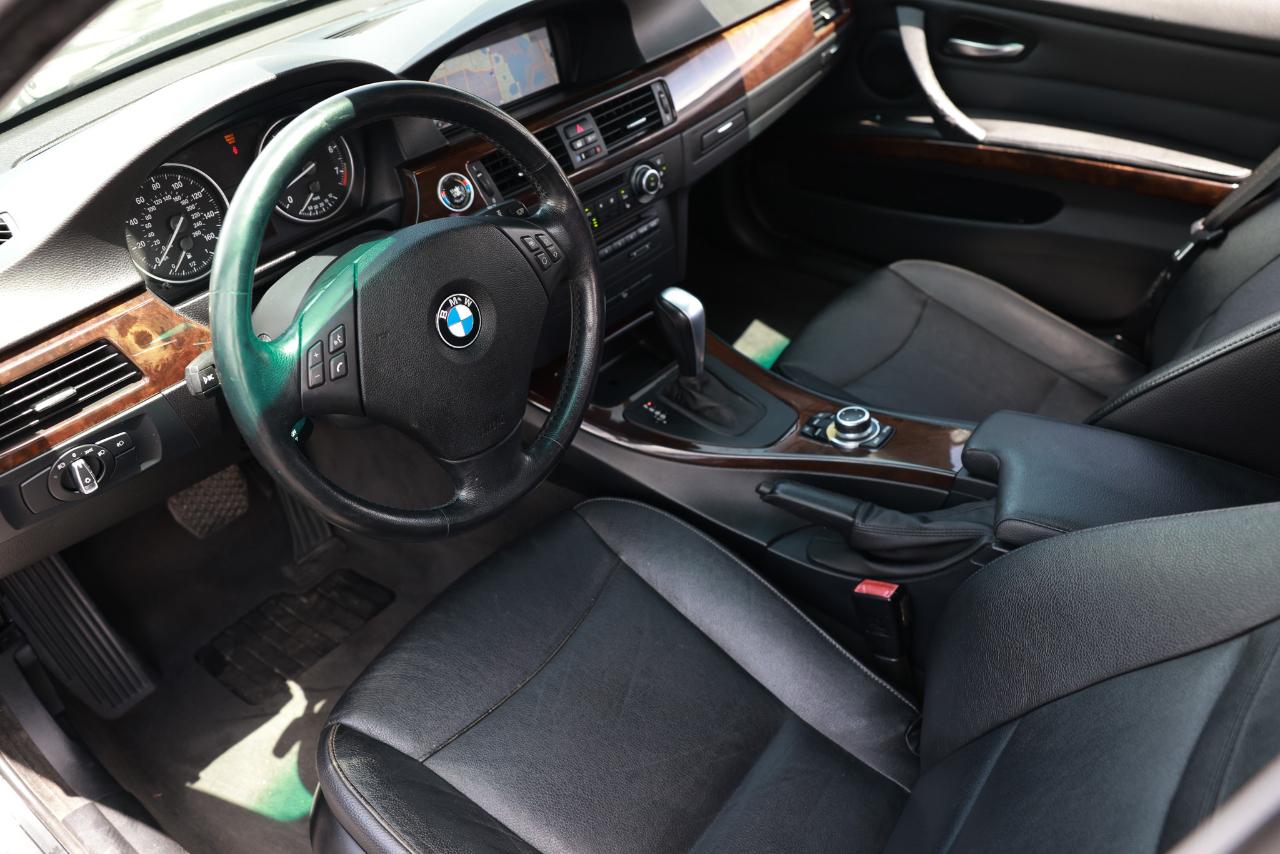 BMW 3 Series  2011