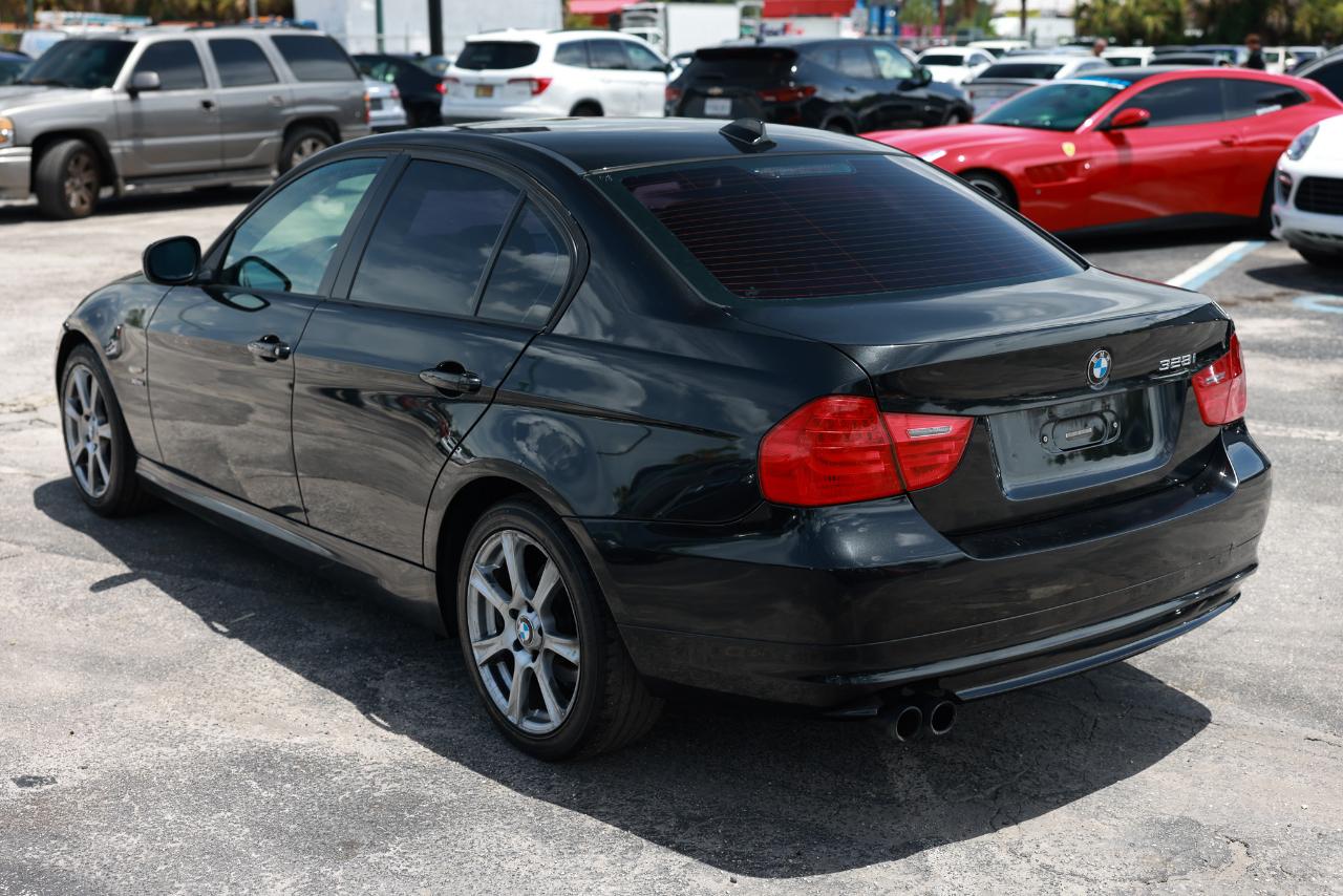 BMW 3 Series  2011