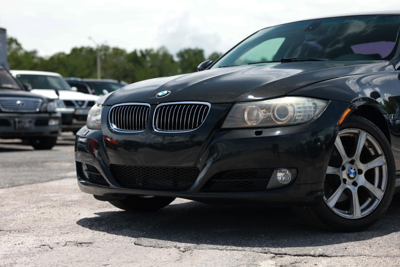 BMW 3 Series  2011
