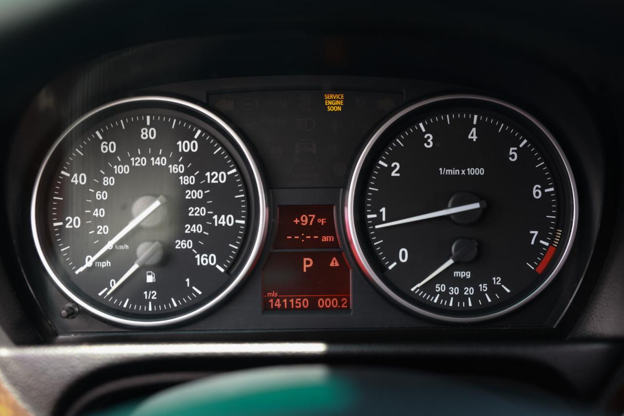 BMW 3 Series  2011