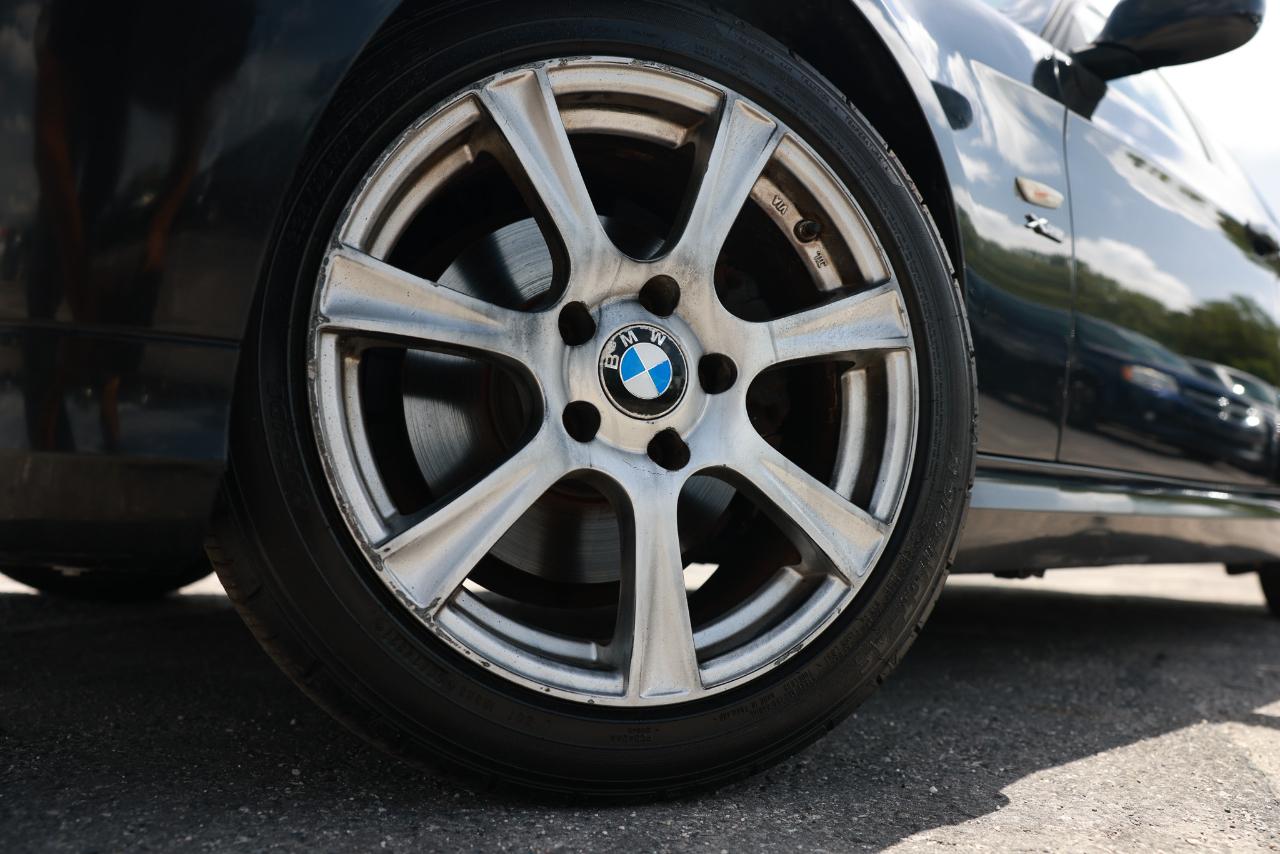 BMW 3 Series  2011