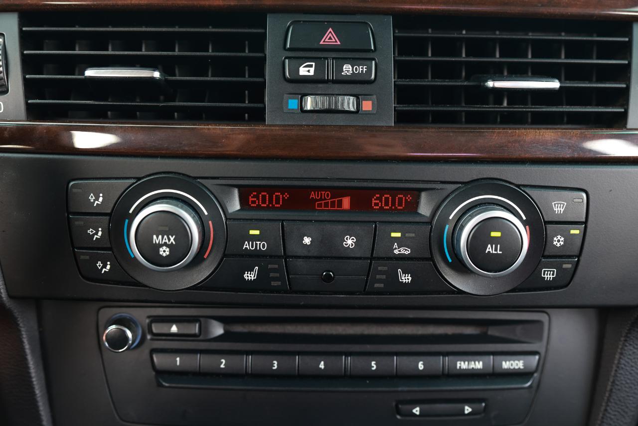 BMW 3 Series  2011