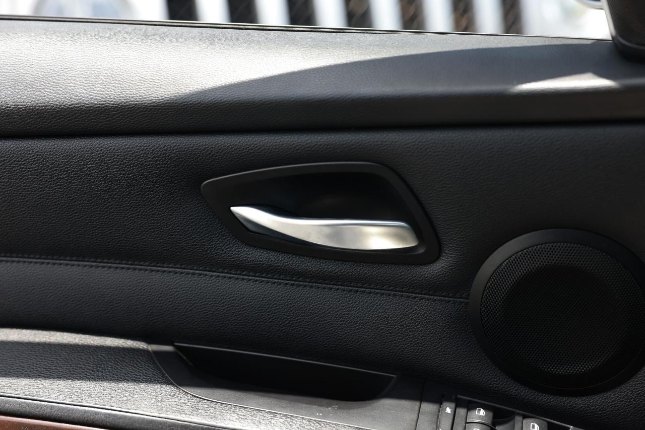 BMW 3 Series  2011