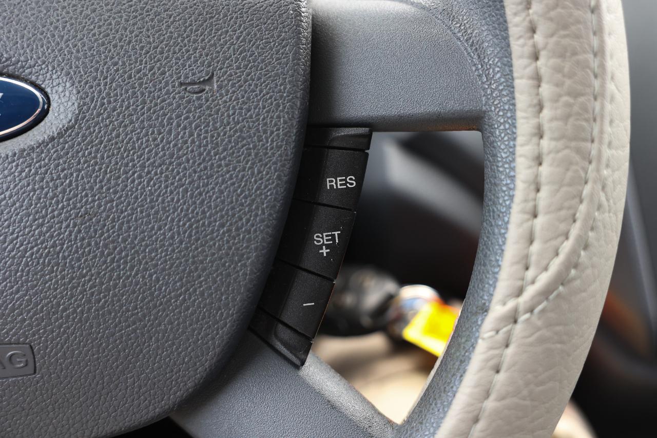Ford Transit Connect  2011