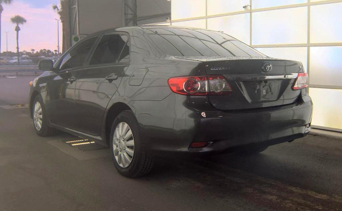 Toyota Corolla  2011