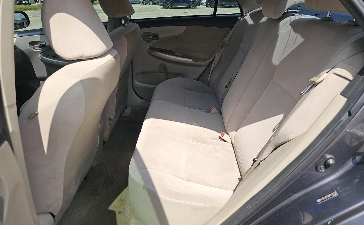 Toyota Corolla  2011