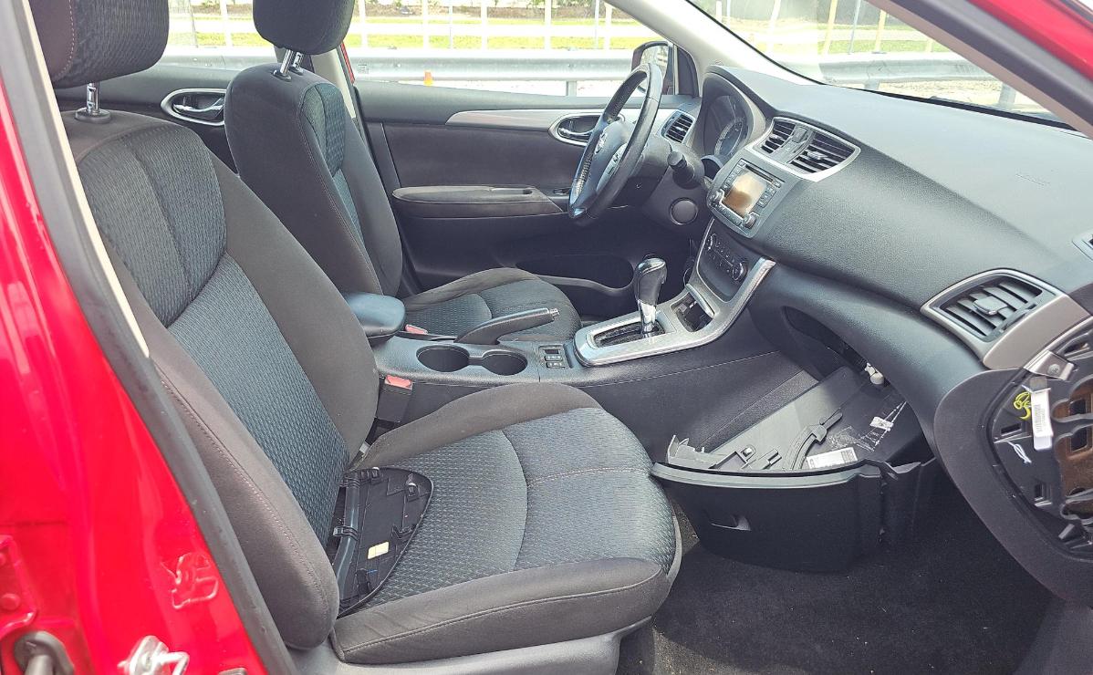Nissan Sentra  2015