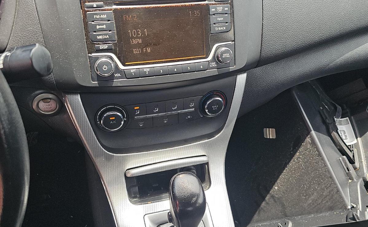 Nissan Sentra  2015