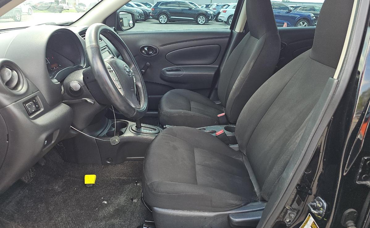 Nissan Versa  2016