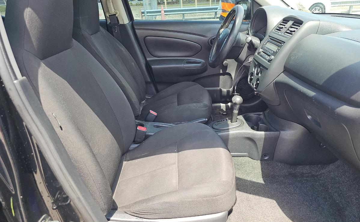 Nissan Versa  2016