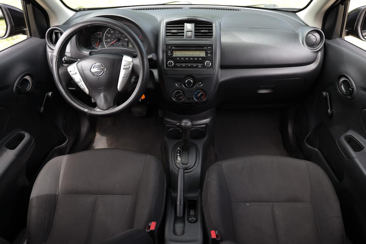 Nissan Versa  2016