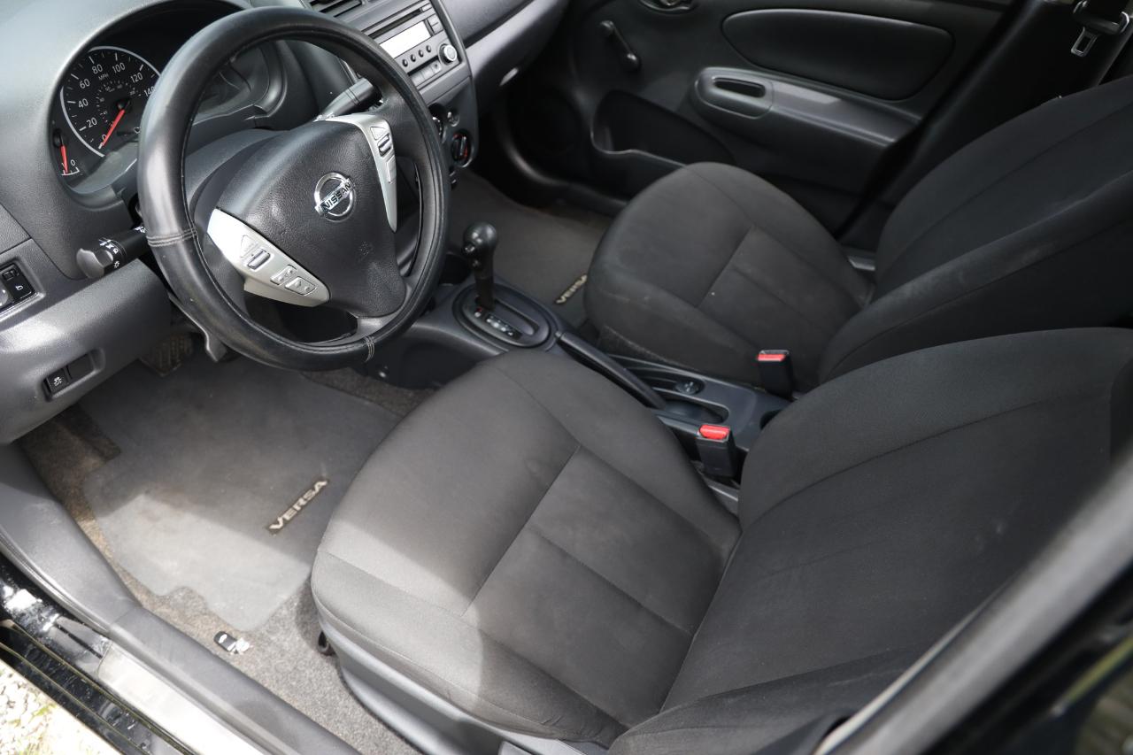Nissan Versa  2016