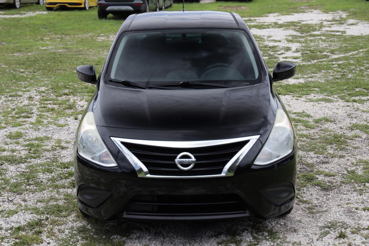 Nissan Versa  2016