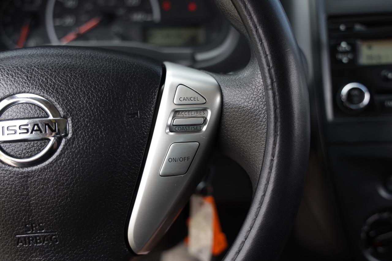 Nissan Versa  2016