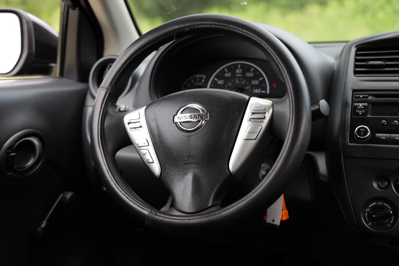 Nissan Versa  2016