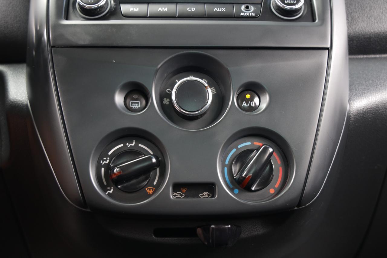 Nissan Versa  2016