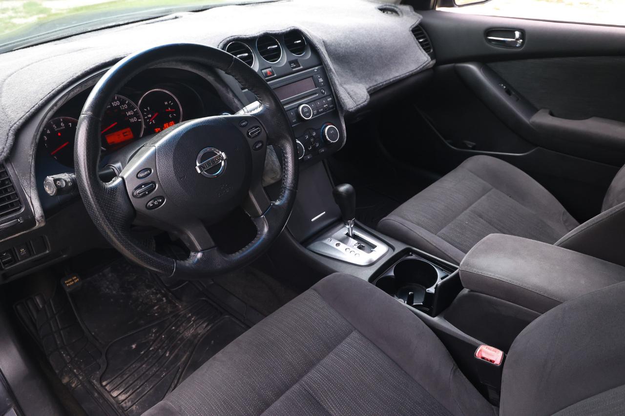 Nissan Altima  2011