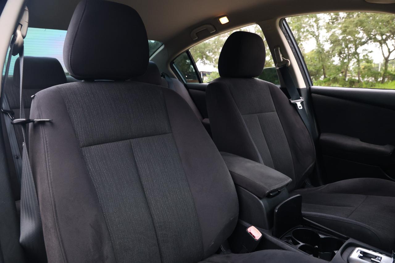 Nissan Altima  2011