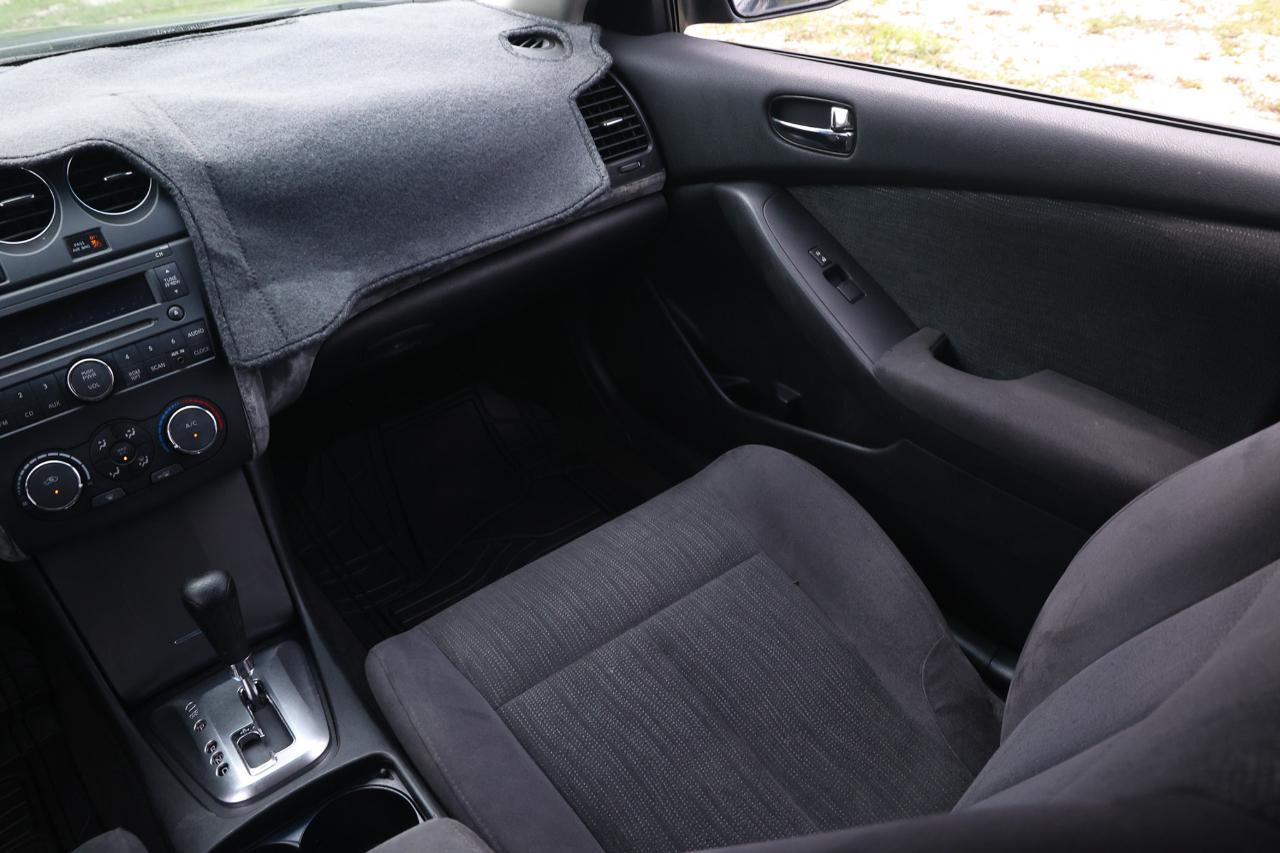 Nissan Altima  2011