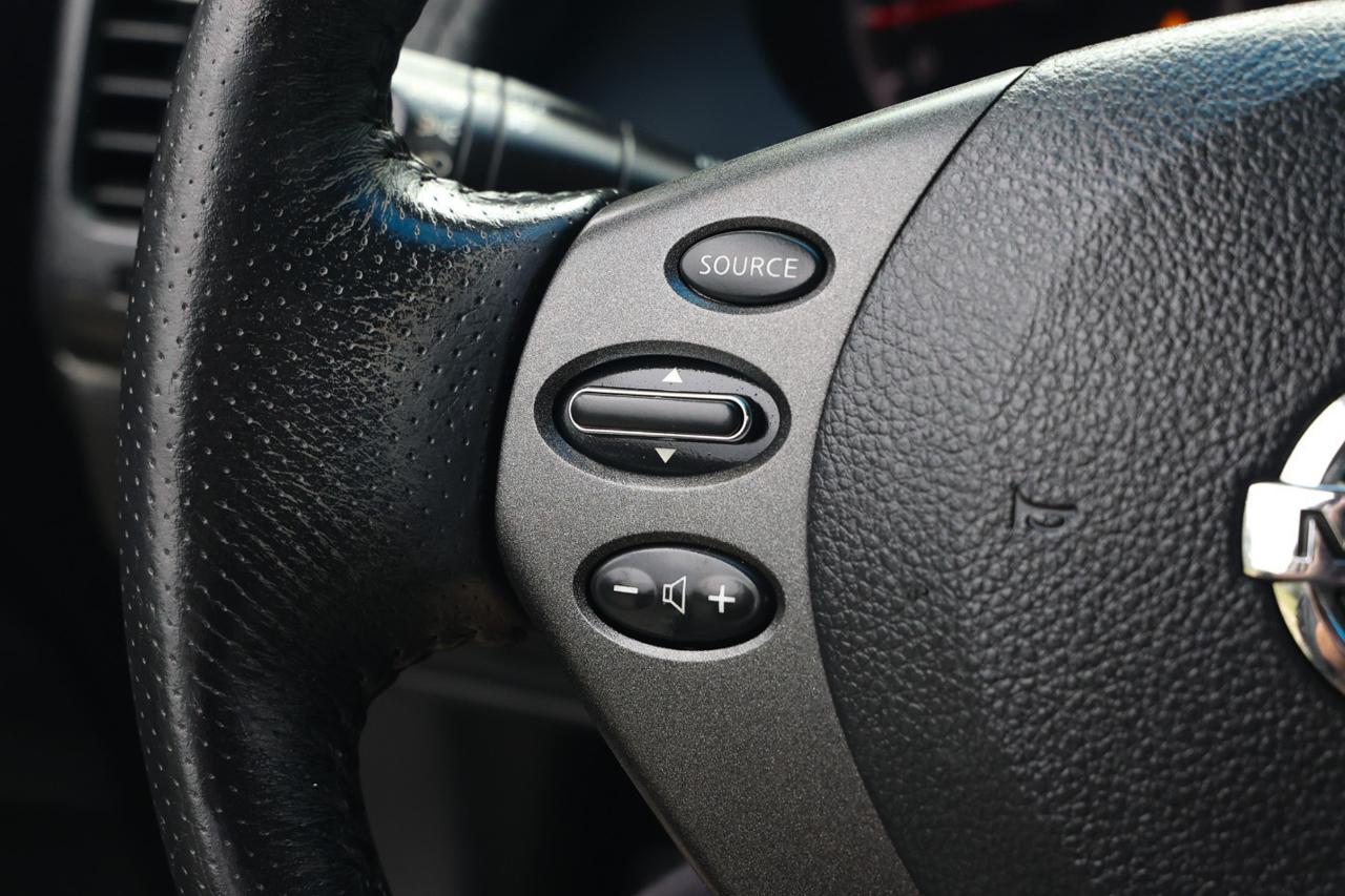Nissan Altima  2011