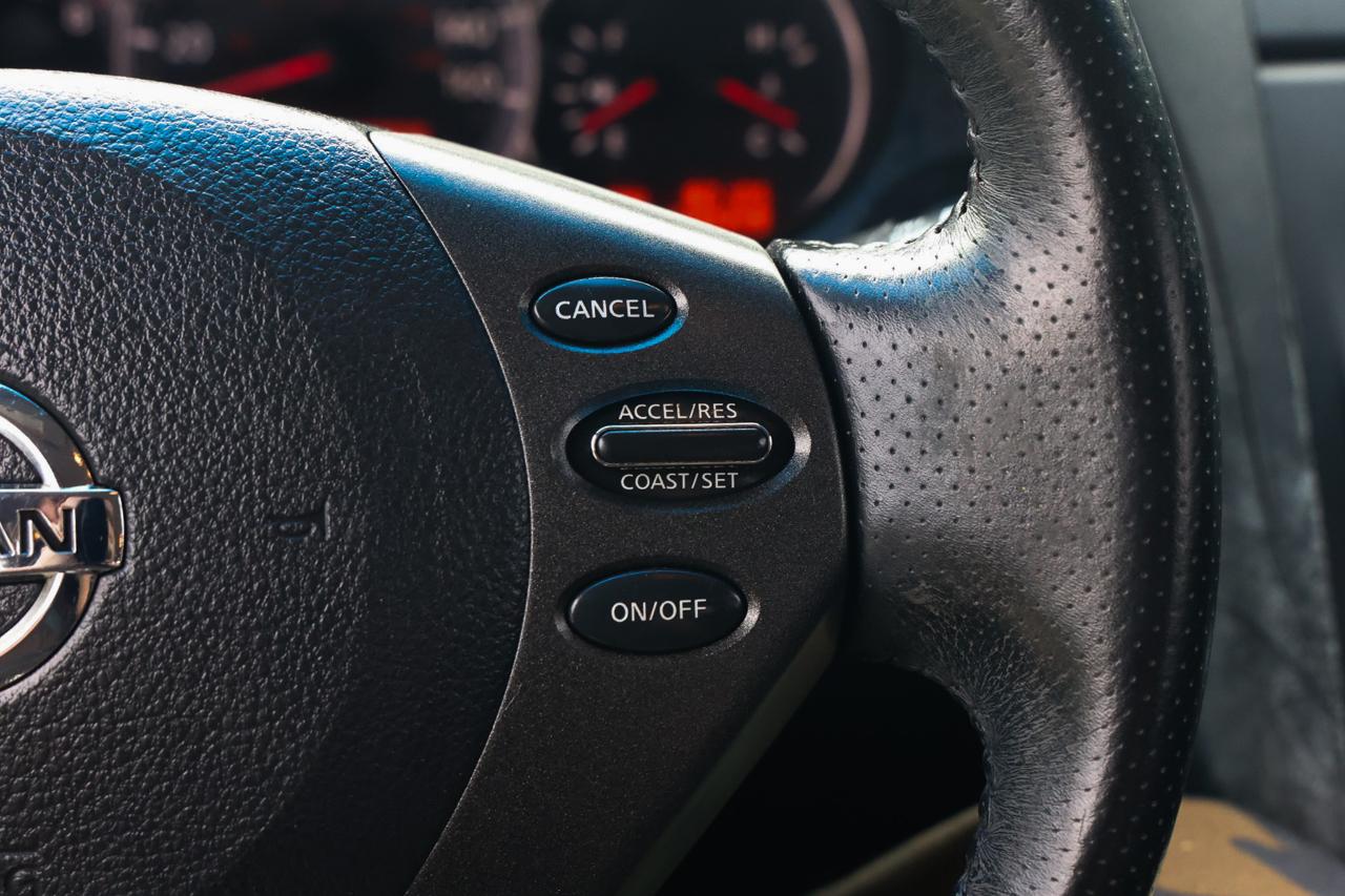 Nissan Altima  2011