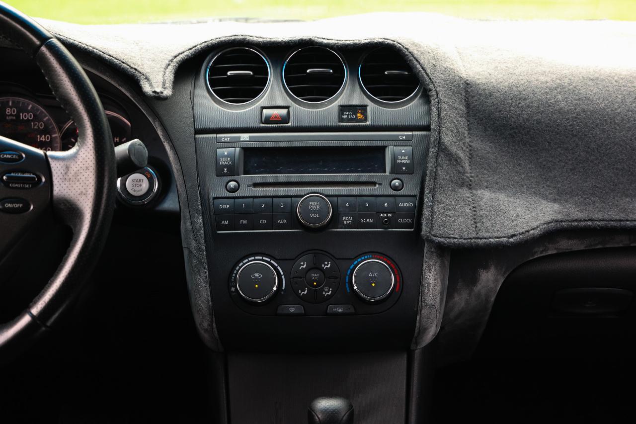 Nissan Altima  2011