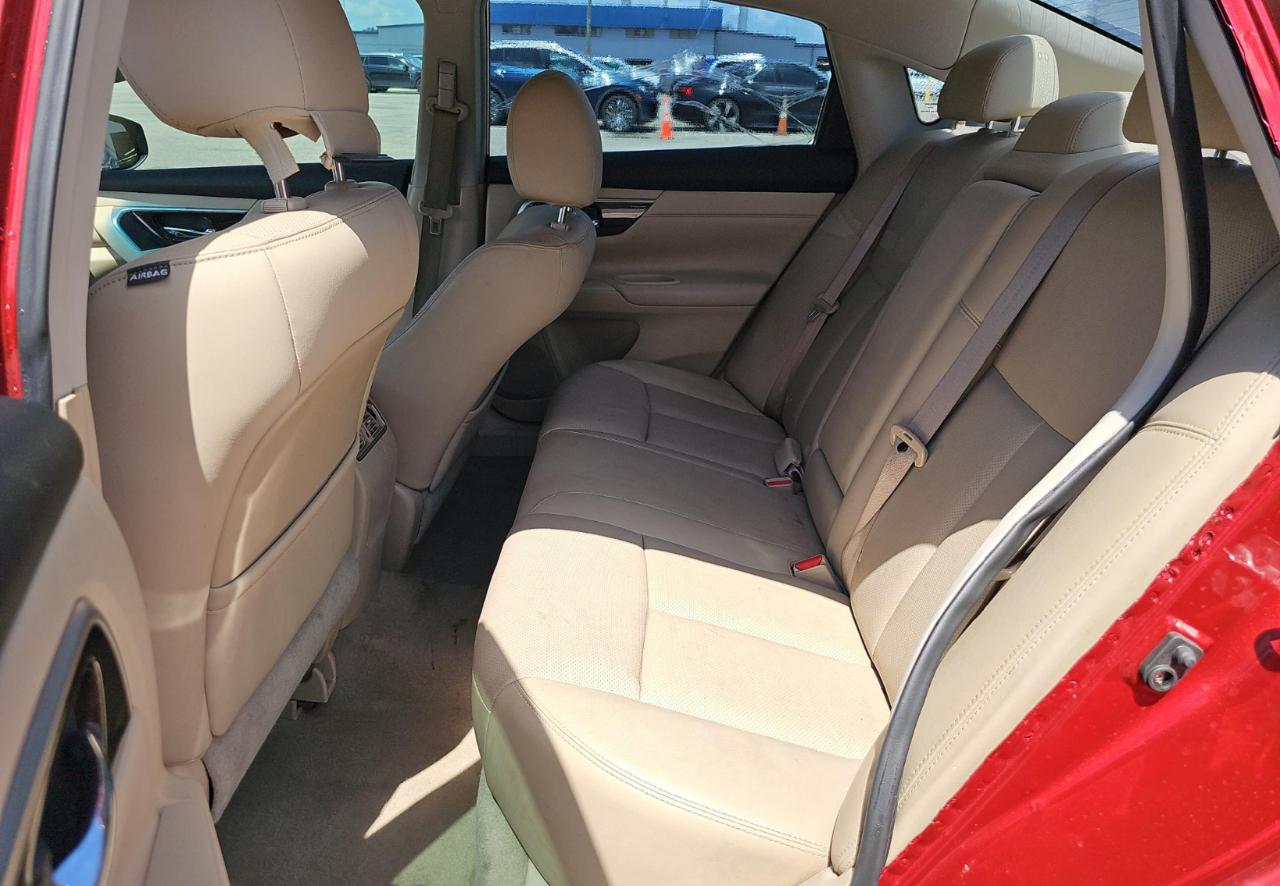 Nissan Altima  2013
