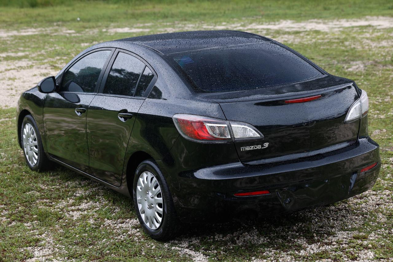 Mazda MAZDA3  2012