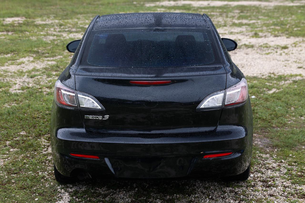 Mazda MAZDA3  2012