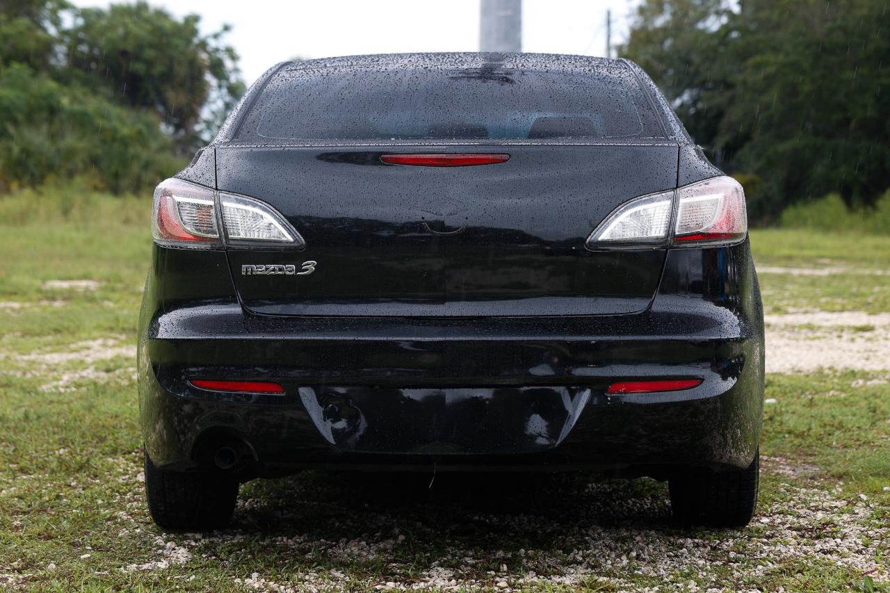 Mazda MAZDA3  2012