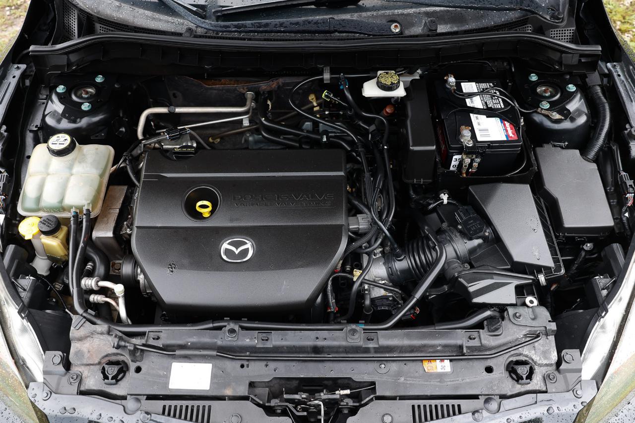 Mazda MAZDA3  2012