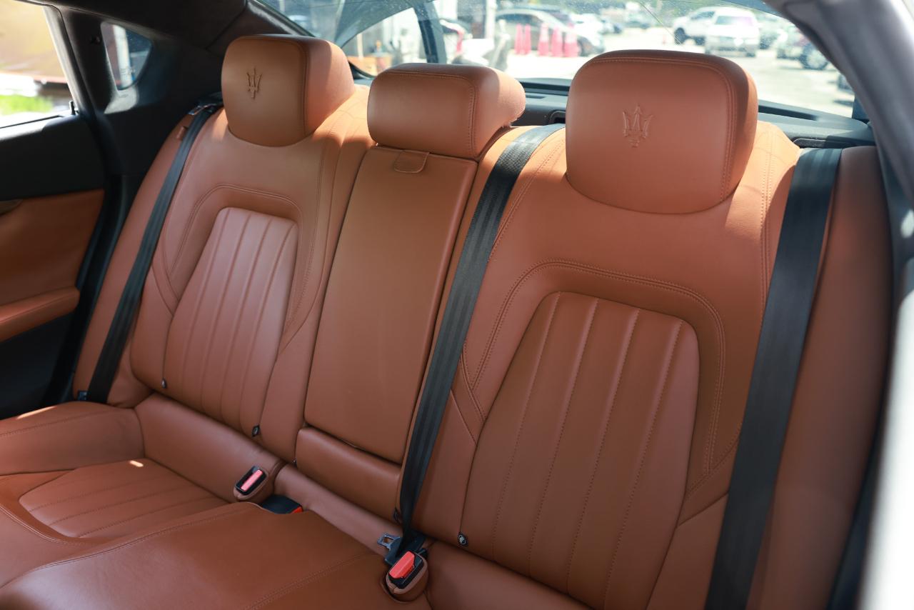 Maserati Quattroporte  2015