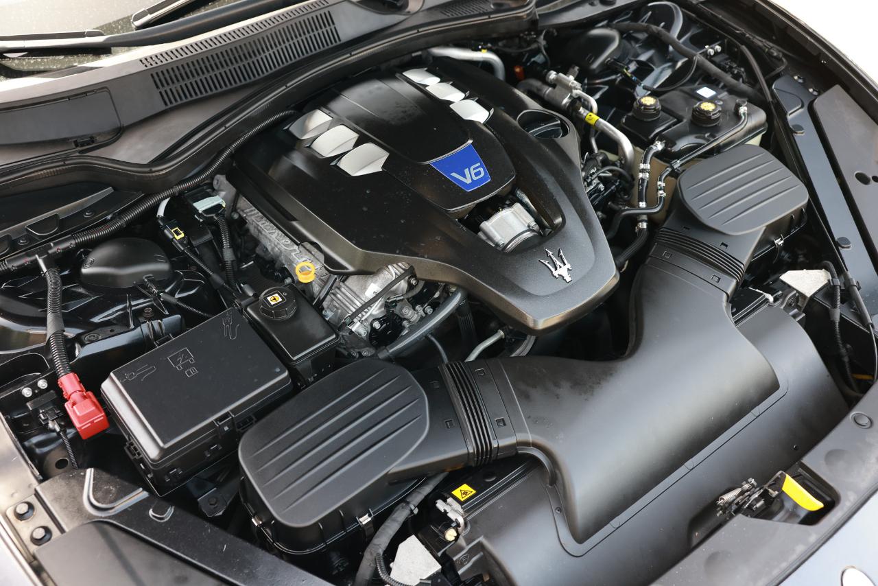 Maserati Quattroporte  2015