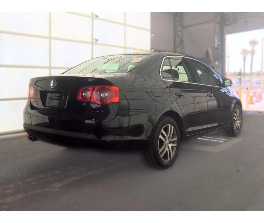 Volkswagen Jetta Sedan  2006