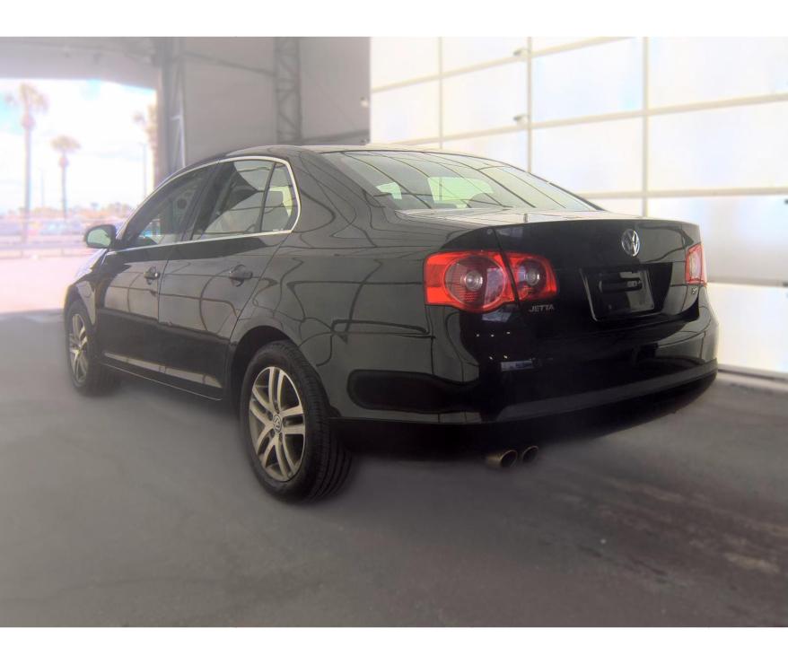 Volkswagen Jetta Sedan  2006