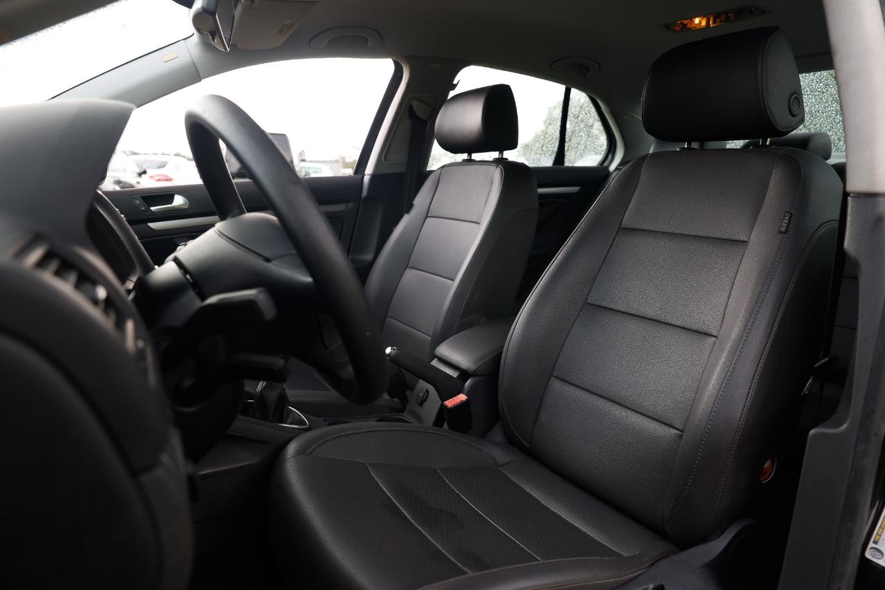 Volkswagen Jetta Sedan  2006