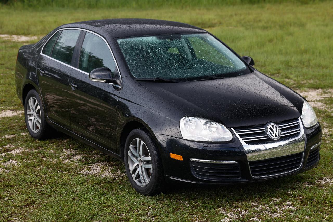 Volkswagen Jetta Sedan  2006