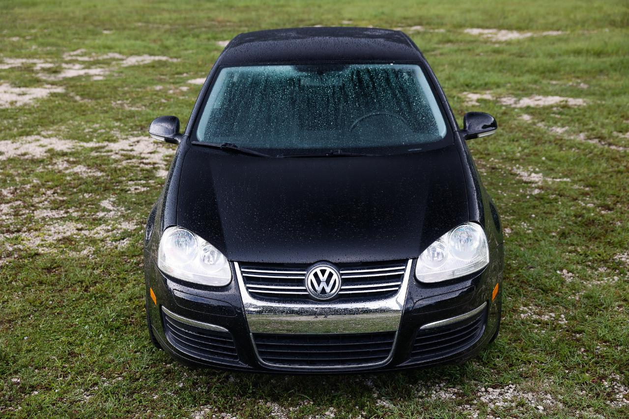 Volkswagen Jetta Sedan  2006