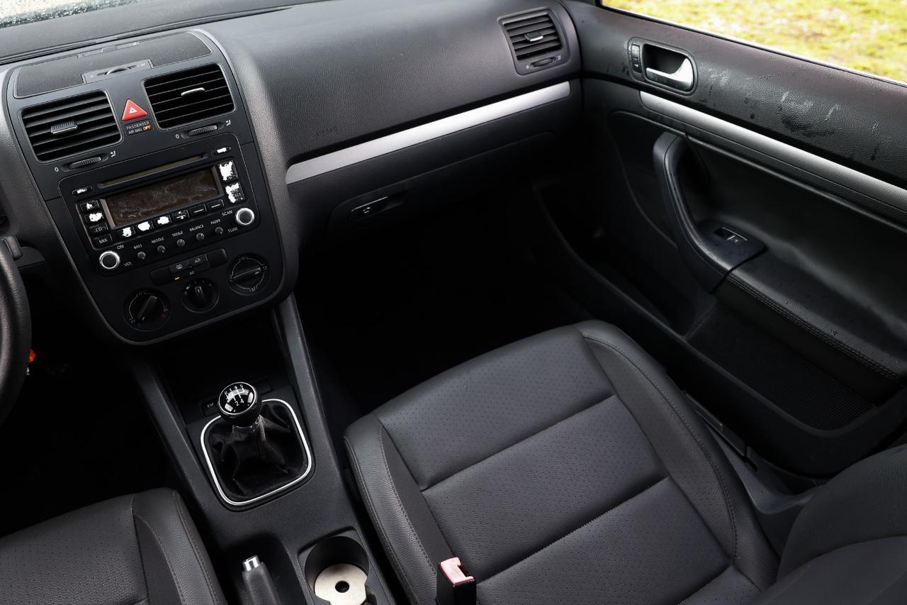 Volkswagen Jetta Sedan  2006