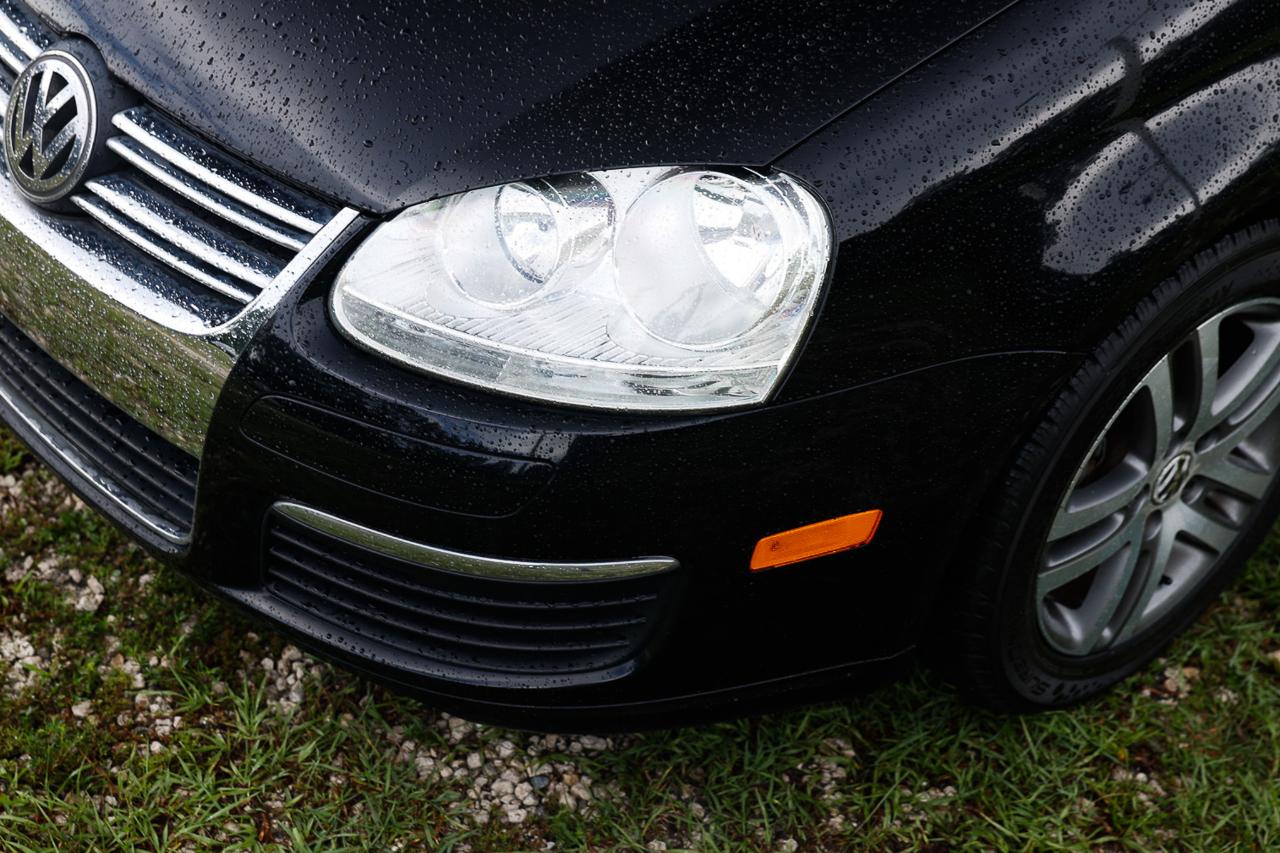 Volkswagen Jetta Sedan  2006